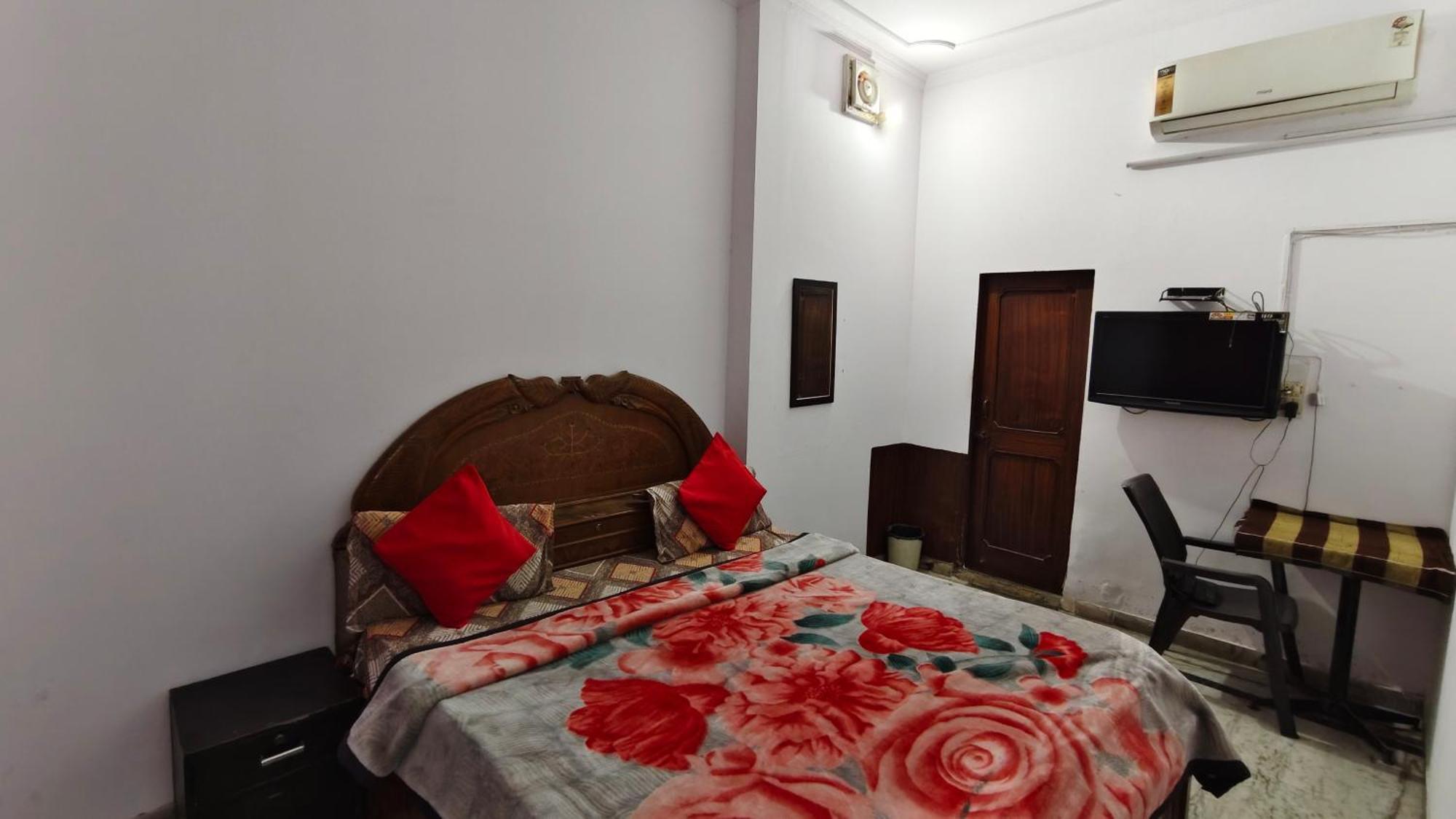 Rajdhani Guest House Faridabad Buitenkant foto