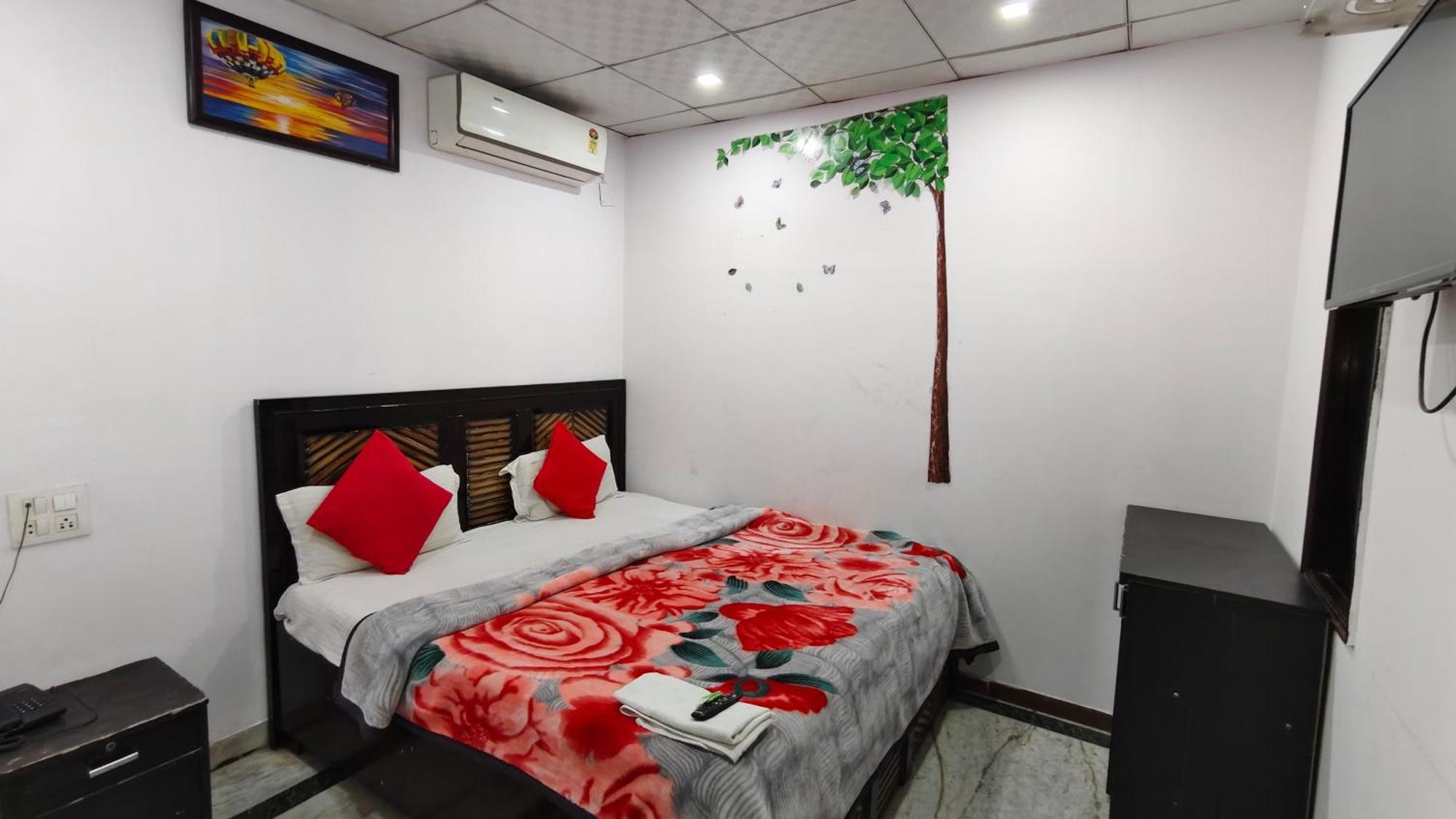Rajdhani Guest House Faridabad Buitenkant foto